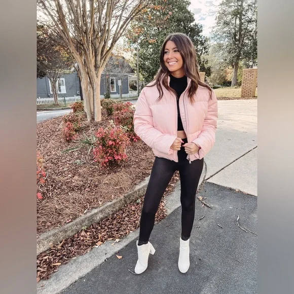 Double Zero Pink Quilted Puffer Jacket Coat
Women's Medium - Picture 2 of 9